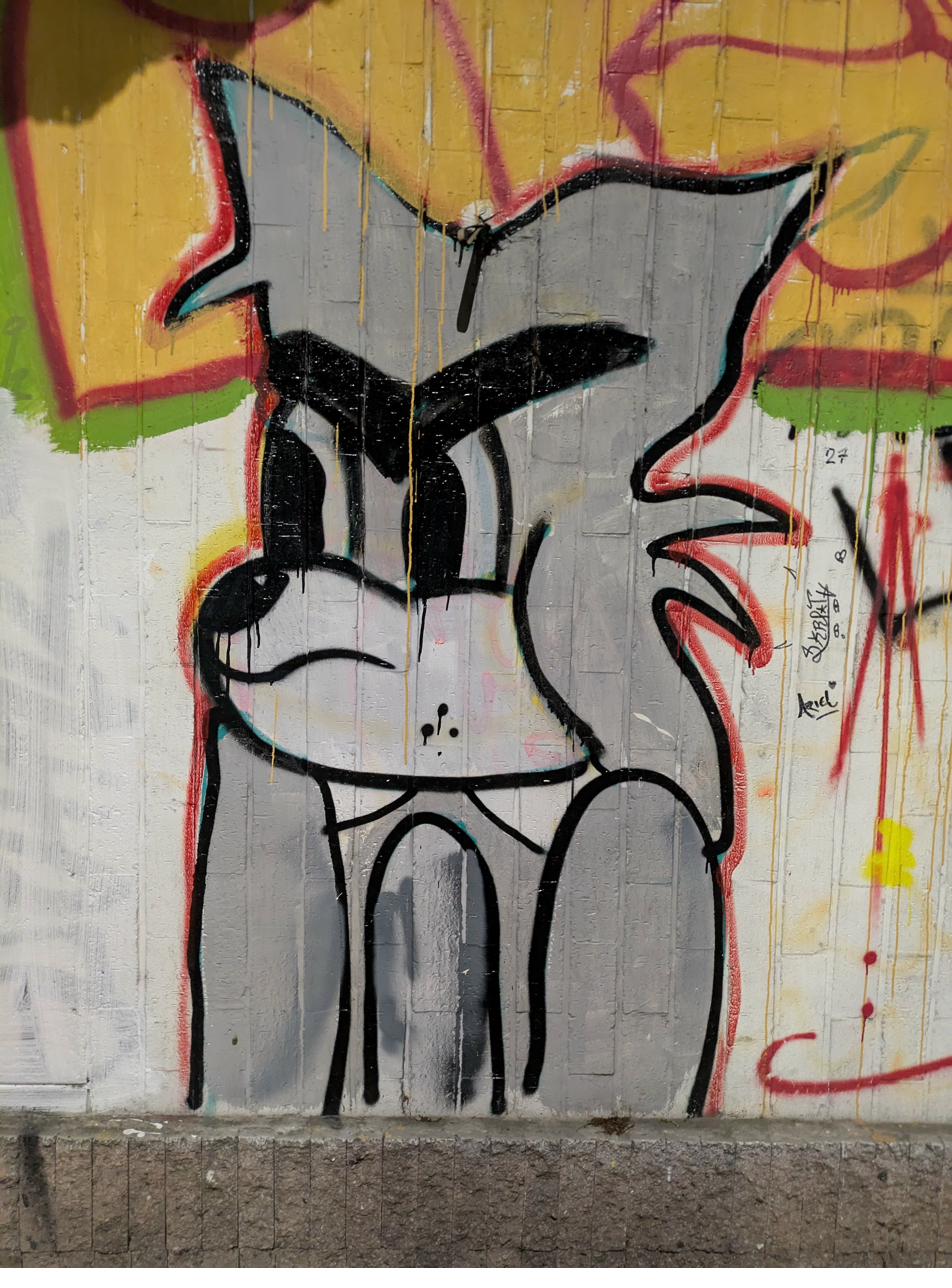 Grumpy cat character graffiti